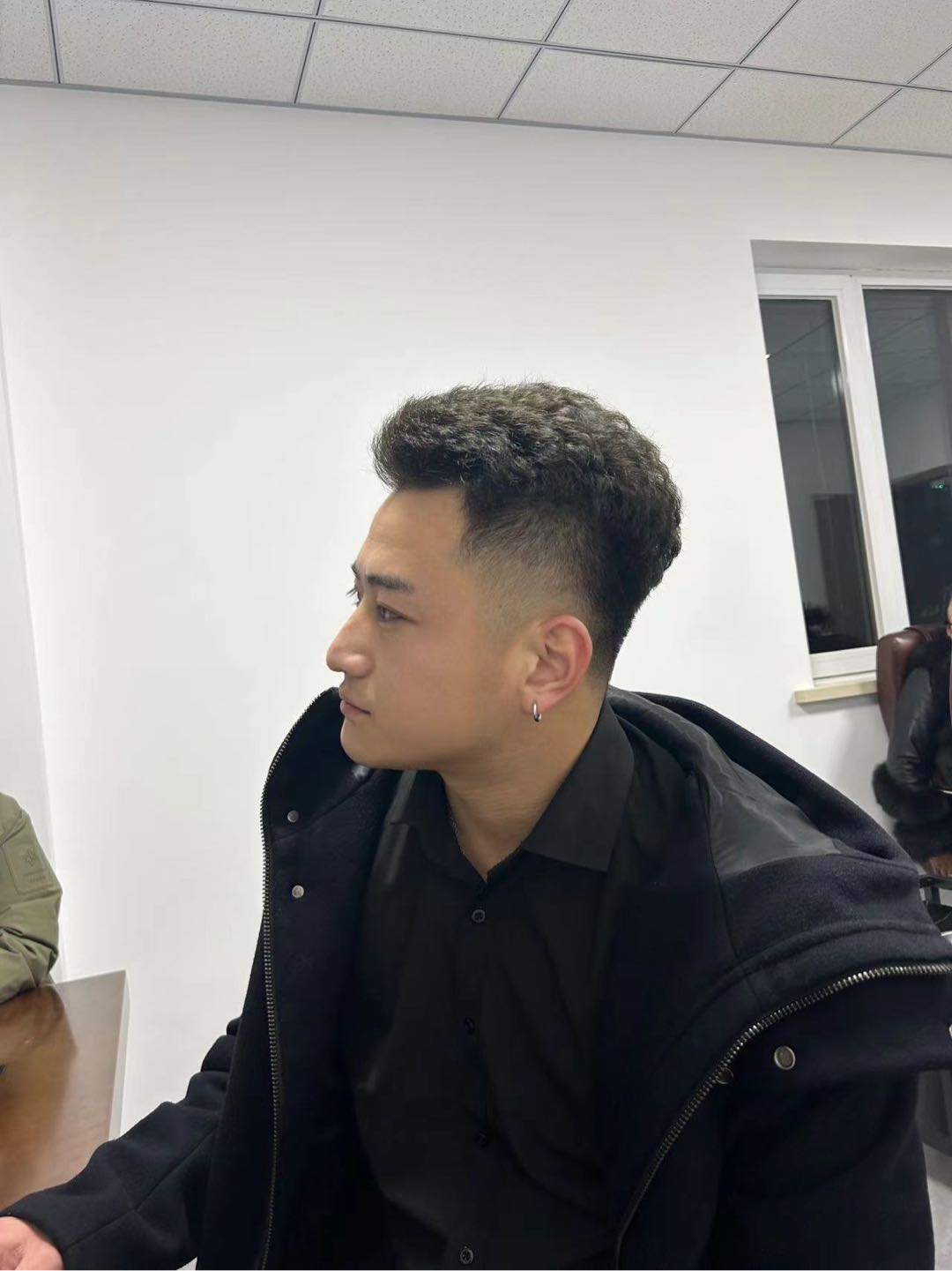 丹东市婚礼伴郎刘明昕
