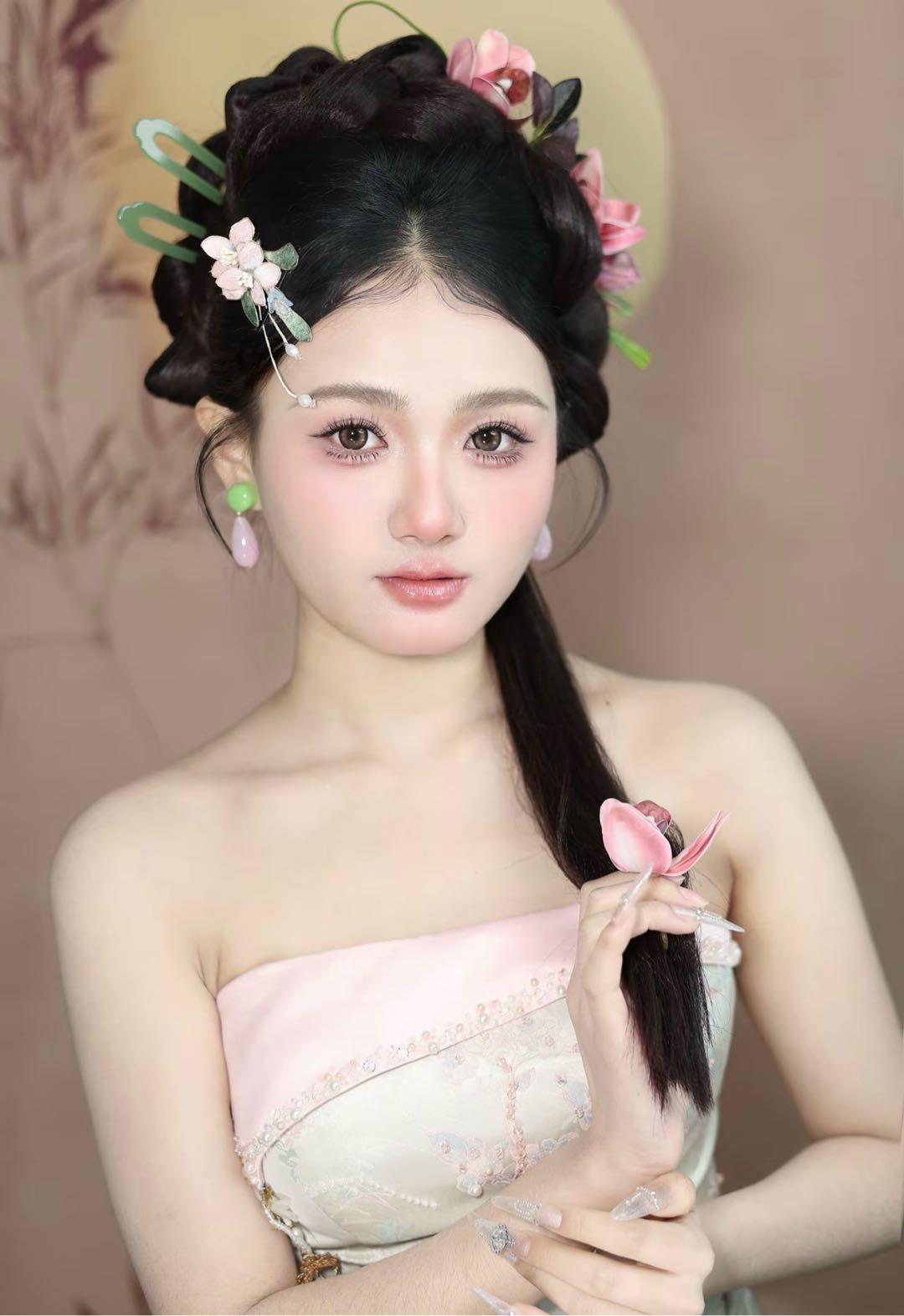 唐山市婚礼化妆师王晨瑜